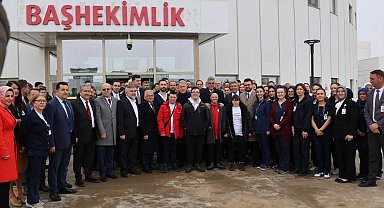 Başhekim Özcan'dan Bakan Memişoğlu'na anlamlı hediye