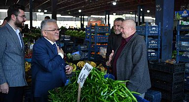 Başkan Büyükkılıç; Hürriyet sakinleri ile görüştü, pazar esnafını ziyaret etti