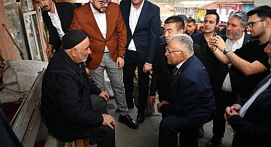 Başkan Büyükkılıç'tan Bünyanlı çiftçilere tohum dikme makinesi desteği