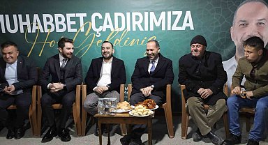 Başkan Özdemir, Muhabbet Çadırı'nda vatandaşlarla buluştu