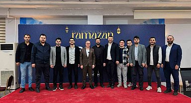 Başkan Özdoğan, iftarda gençlerle buluştu