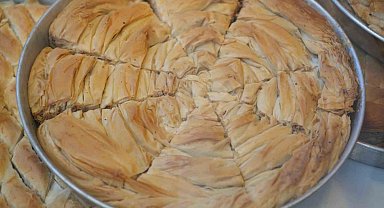 Beypazarı'nın 80 katlı baklavası için bayram mesaisi başladı