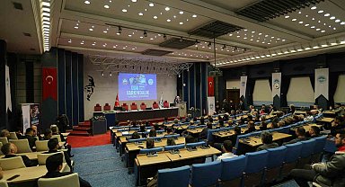 Büyükkılıç: "Sismik tehlike haritasını çıkarmak öncelikli hedeflerimiz arasında"