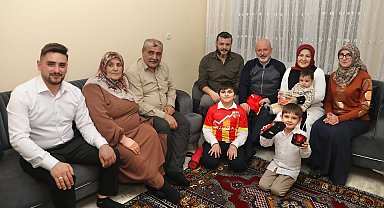 Çolakbayrakdar çifti, glütensiz iftar sofrasında oruç açtı