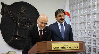 Hazine ve Maliye Bakanı Şimşek, Kırşehir'de iş adamlarıyla buluştu
