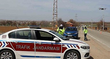 Jandarma Aksaray'da dron ile denetliyor