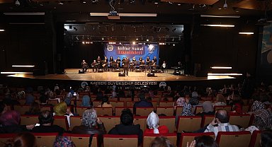 Kadınlar Günü Konseri'nde Türk Halk Müziği şöleni