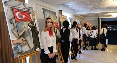 Karaman'da öğrenciler İstiklal Marşı'nın 10 kıtasını resmetti