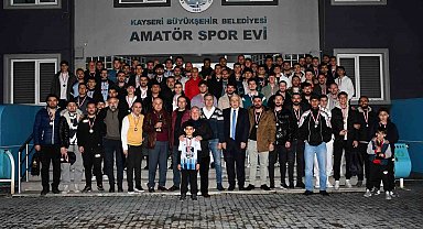 Kayseri 1. Amatör Küme şampiyonları kupasına kavuştu