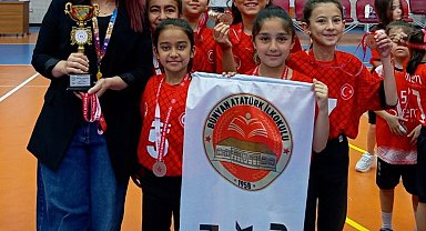 Kayseri Okul Sporları Minik Kızlar Voleybol maçları sona erdi