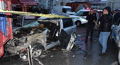 Kayseri'de feci kaza: 1 ölü, 1 yaralı