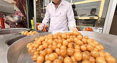 Konya'da geleneksel lokma tatlısına rağbet