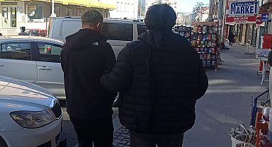 Konya'da uyuşturucu ile yakalanan şahıs gözaltına alındı