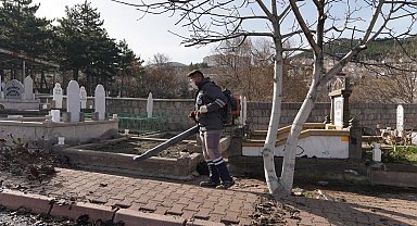 Melikgazi'de mezarlıklar bayrama hazır