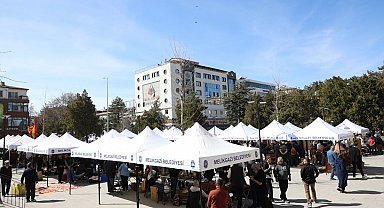 Melikgazi'nin Antika Pazarı'na yoğun ilgi