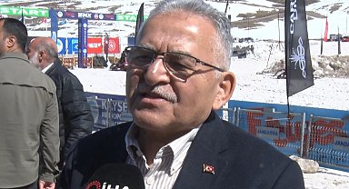 Memduh Büyükkılıç: "20 derecenin üzerindeki bir sıcaklıkta Erciyes'te yarışma yapılıyor"