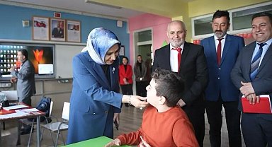 Milli Eğitim Müdürü Özbek'ten özel çocuklara özel ilgi