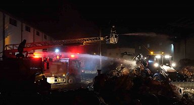 Niğde'de plastik geri dönüşüm tesisinde yangın