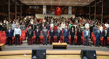 Savunma Sanayii Başkan Yardımcısı Prof. Dr. Hakan Karataş ERÜ'de konferans verdi
