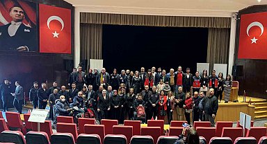 Sekmen: "Deprem ve her türlü afet konusunda daha bilinçli olma zorunluluğumuz var"