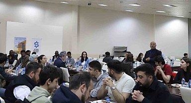 Tarım Bilimleri Fakültesi öğrencileri ile akademik ve idari personel iftarda bir araya geldi