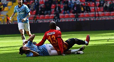 Trendyol Süper Lig: Kayserispor: 3 - Başakşehir: 1