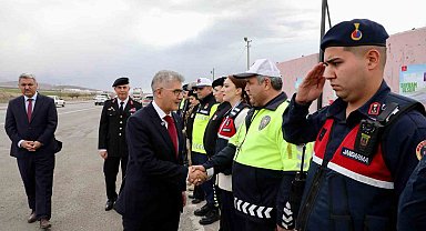 Vali Çelik'ten uygulama noktalarına bayram ziyareti