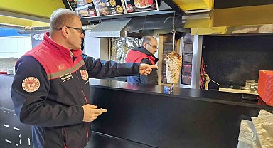 Akşehir'de döner satış yerleri denetlendi