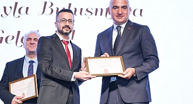 Bakan Ersoy: "Bu eserler, geleceğimizin yolunu aydınlatan bir meşale"