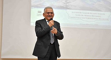 Başkan Büyükkılıç, öğrencilere Kayseri'nin turizm değerlerini anlattı