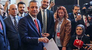 CHP Lideri Özel: "Gençlerin umudu için buradayız"