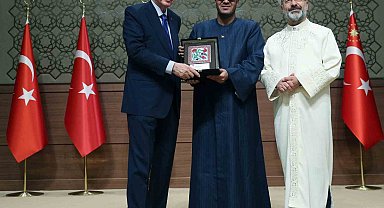 Cumhurbaşkanı Erdoğan: "Ya aslımıza dönecek ya da yapamadıklarımız için nedamet getirmeye devam edeceğiz"