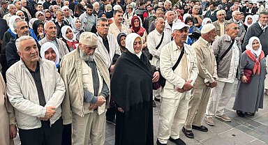 Kayseri'de ilk hac kafilesi dualarla uğurlandı