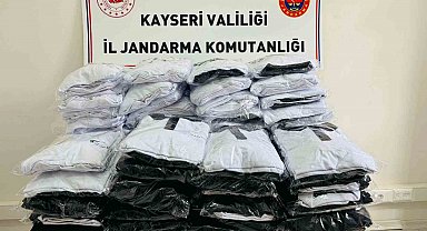 Sahte tişört operasyonu, yüzlerce ele geçirildi
