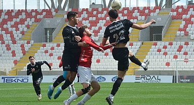 TFF 2. Lig: Karaman FK: 0 - Somaspor: 0