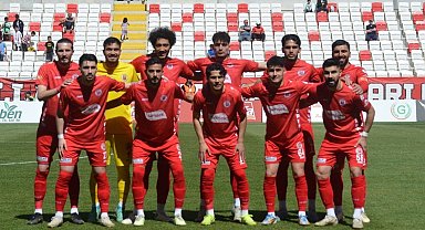 TFF 2. Lig Karaman FK: 3 - Belediye Derincespor: 2