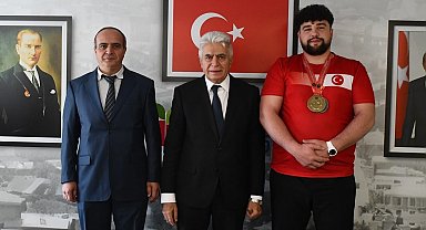 Türkiye şampiyonu milli sporcu Hüyük'ün gururu oldu