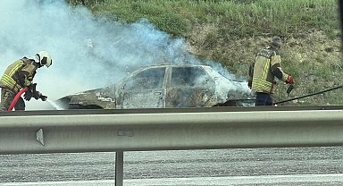 Ankara'da seyir halindeki araçta yangın