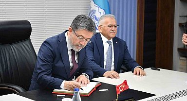 Bakan Yumaklı'dan Başkan Büyükkılıç'a 'tarım ve heyvancılık' teşekkürü
