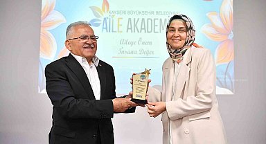 Başkan Büyükkılı'tan Aile Akademisine ziyaret