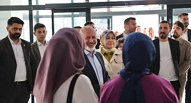 Başkan Çolakbayrakdar: "Kendi öz kaynaklarıyla Türkiye'de sayılı, vizyonuyla öncü bir belediyeyiz"