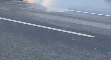 Başkent'te Tofaş araç yandı, vatandaşlar yangın tüpleriyle müdahale etti