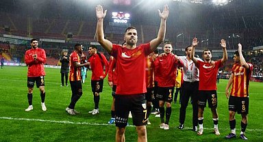 Cardoso tarihe geçti, ilk kez hat-trick yaptı