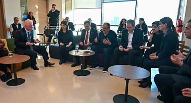 Cumhurbaşkanı Yardımcısı Yılmaz, Sırrı Süreyya Önder'in ailesine taziye ziyaretinde bulundu