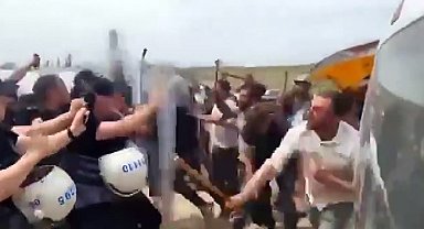 Denetim yapılmasına izin vermeyen kurban satıcılarından polise saldırı