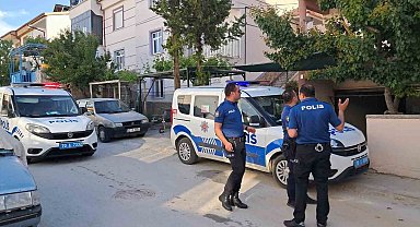 Karaman'da öfkeli koca evin çatısını ateşe verdi