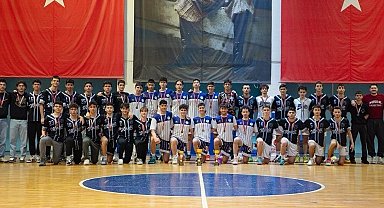 Magic Hands Spor Kulübü, U18 2. Küme Ligi'nde üç takımıyla dereceye girdi