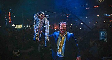 Mehmet Yiğiner'e Ankaragücü'nden "Onursal Başkanlık" ünvanı
