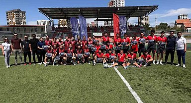 Sokaklar Bizim 5x5 Futbol Turnuvası sonuçlandı
