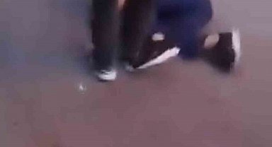 Ankara'da bir grup çocuk bıçak çekip öldüresiye darp ettikleri akranlarının videolarını sosyal medya hesaplarından yayınladı